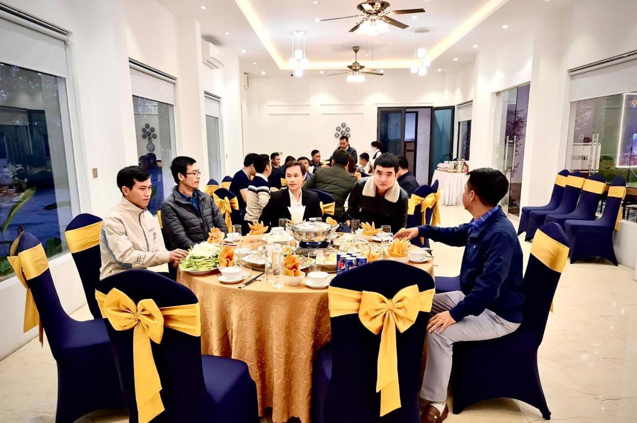 Thong Do Hotel Vinh Esterno foto